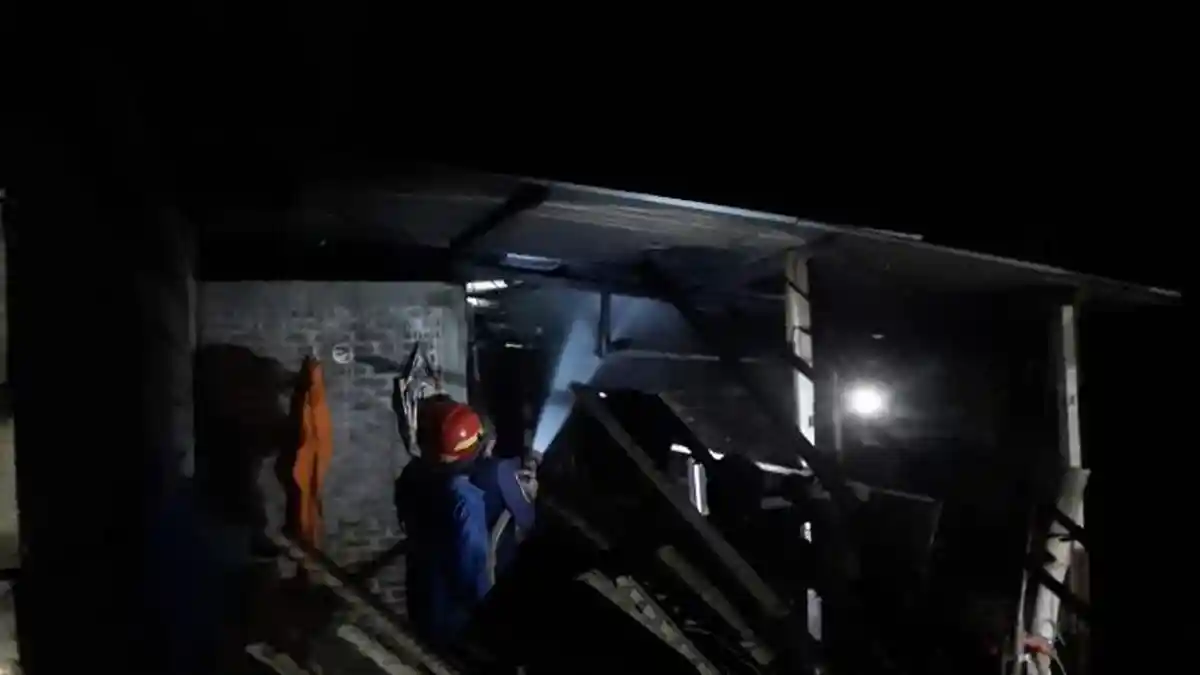Tengah Tertidur Lelap, IRT di Jangka-Bireuen Terkejut Rumahnya Terbakar