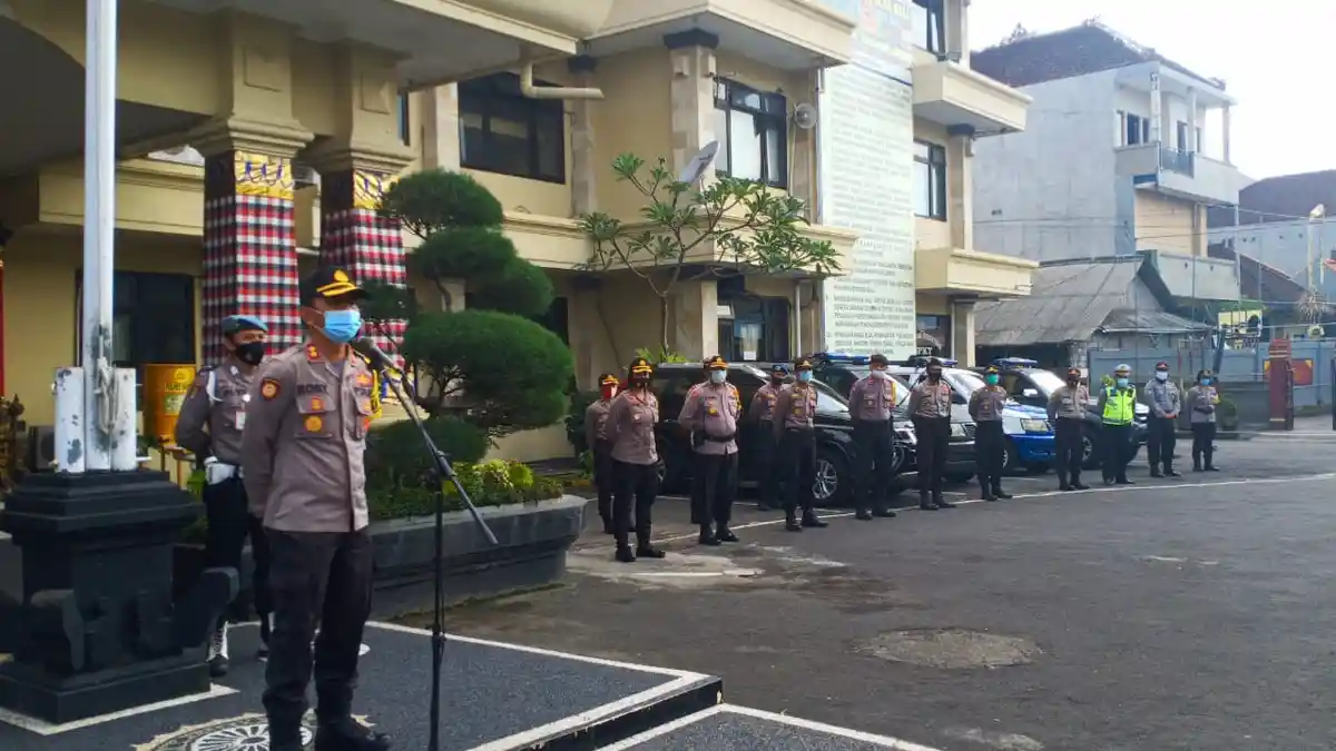 Pimpin Apel Operasi Yustisi Agung Covid-19, Kapolres Badung Ingatkan Jaga Kesehatan dan Taat Prokes