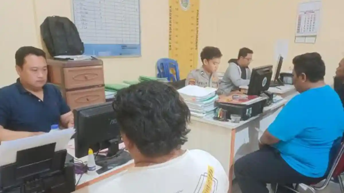 Menikmati Sabu, Wartawan dan Aktivis LSM di Situbondo Kaget Digerebek Polisi