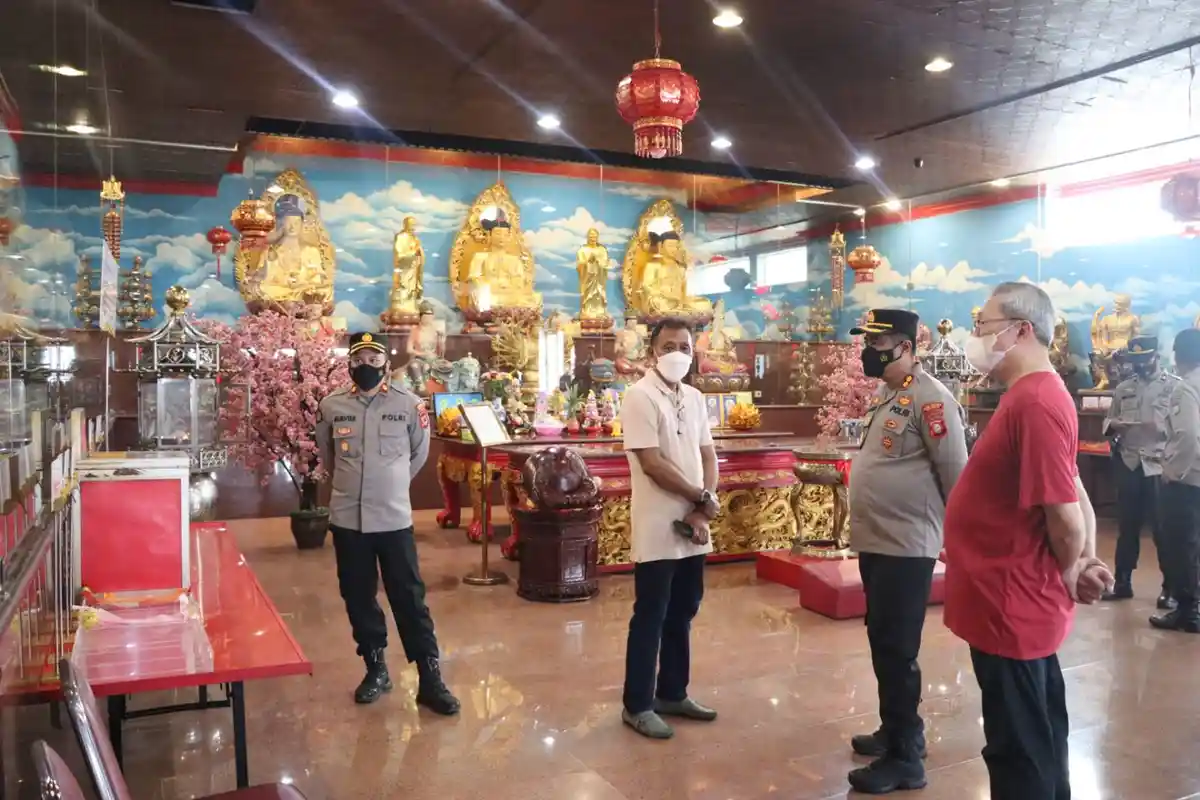 Suka Cita Imlek, 100 Polisi Siaga di Kawasan Pecinan Makassar Hingga 8 Februari