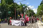 mahasiswa-unjuk-rasa-bergerak-dari-masjid-raya-kota.jpg