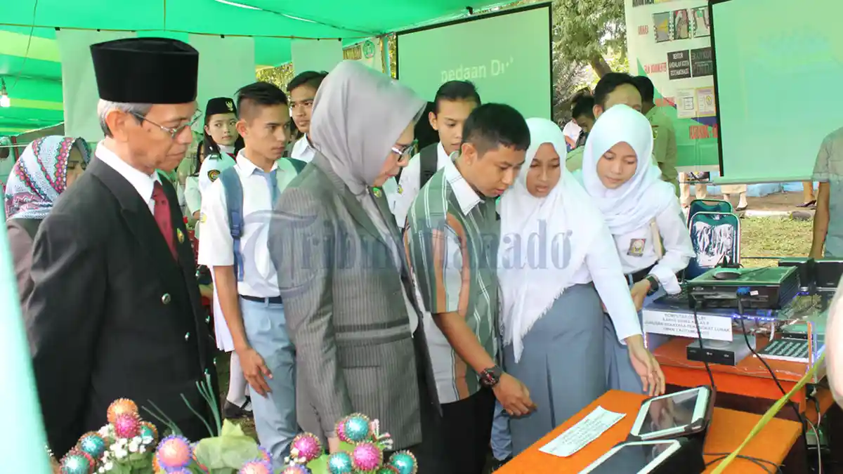 Siswa SMKN 1 Kotamobagu Buat Aplikasi Kamus Digital Bahasa Mongondow