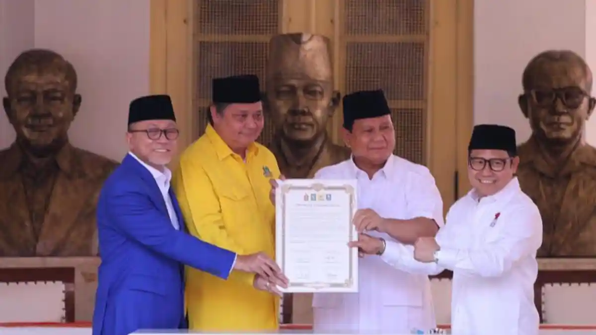 Jawaban PDI Perjuangan Soal Golkar dan PAN Dukung Prabowo Subianto