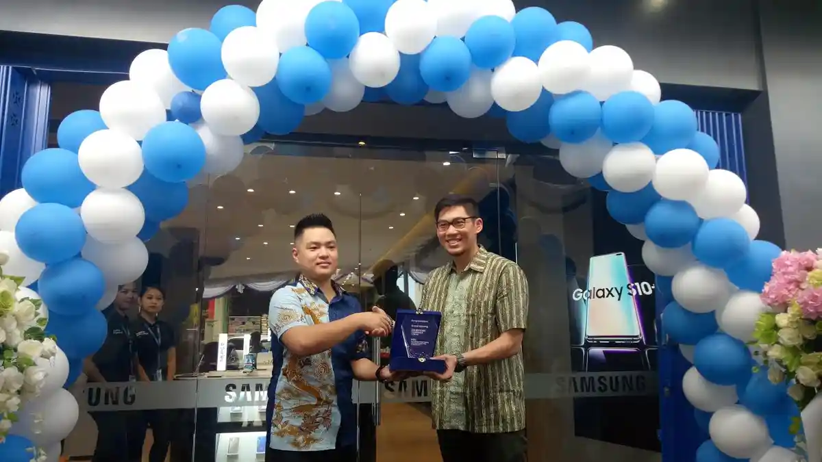 New Samsung Experiance Store  Hadir di Kota Kupang