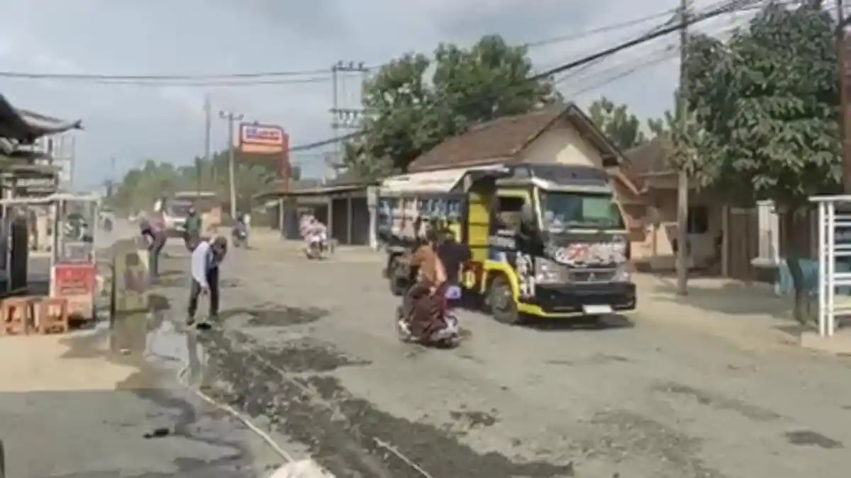 Perbaikan Jalan Ambarawa–Pardasuka Dilanjutkan, Tahap Hotmix Segera Dimulai