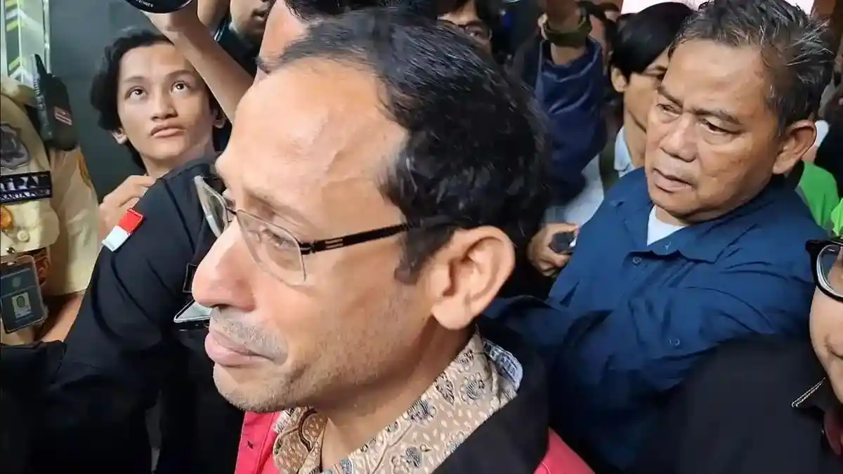 'Saya Sudah Capek' Suara Parau Nadiem Makarim sambil Menangis