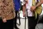 Sabar Gorky Terima Penghargaa Dari Partai Demokrat