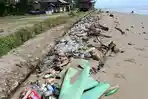 Sampah Berhamburan di Bibir Pantai Rolex Kota Bula, Warga Sebut Rusak Pemandangan