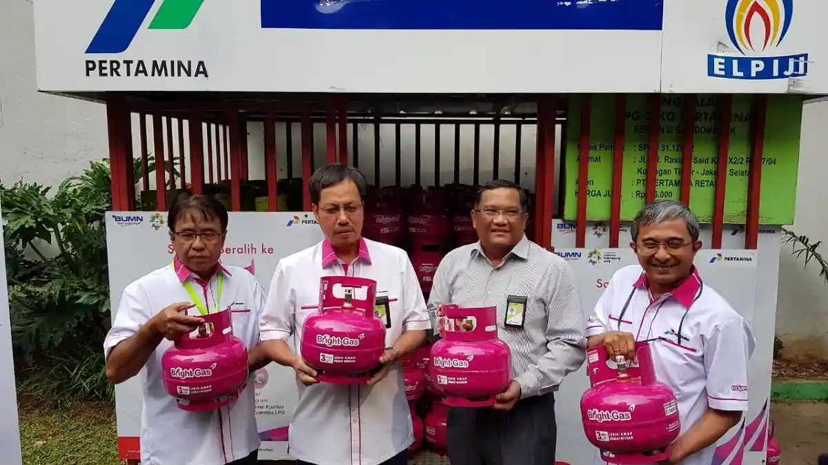 Perbedaan Warna Elpiji 3 Kg Non Subsidi dan Bersubsidi