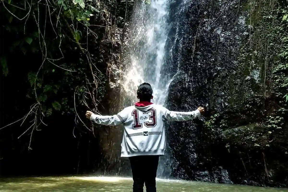 Wisata Lampung - Tak Kalah dengan yang Lain, Bandar Lampung Juga Punya Air Terjun Cantik