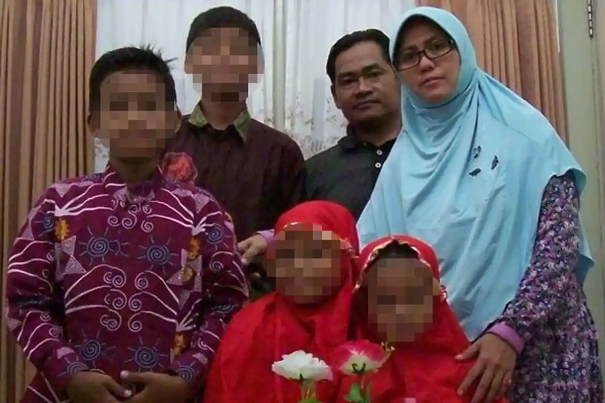 Puji Kuswati yang Ajak 2 Anaknya Ngebom Gereja, Ternyata Anak Orang Terpandang di Banyuwangi