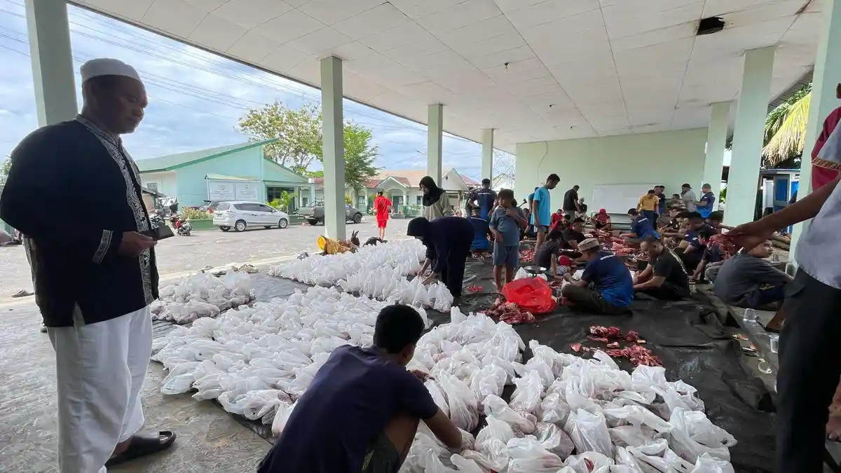 Idul Adha 2026, Korem 152 Babullah Ternate Salurkan 755 Kantong Daging Kurban ke Masyarakat