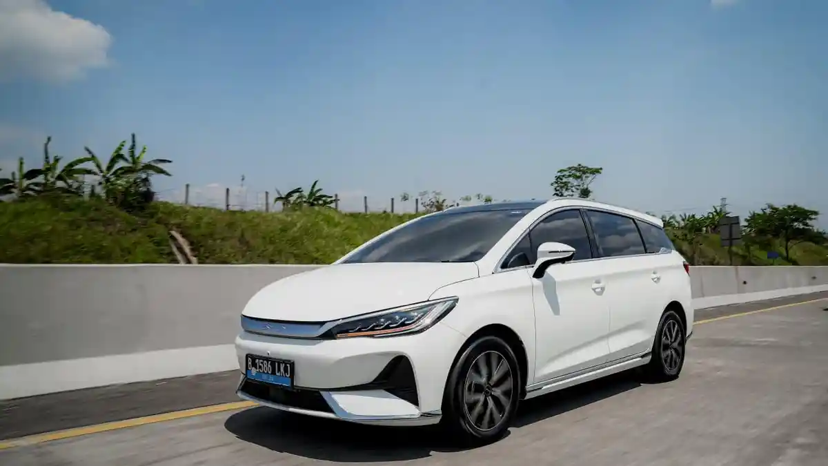 Harga dan Spesifikasi BYD M6: Mobil Listrik 7 Seater dengan Jarak Tempuh 530 KM