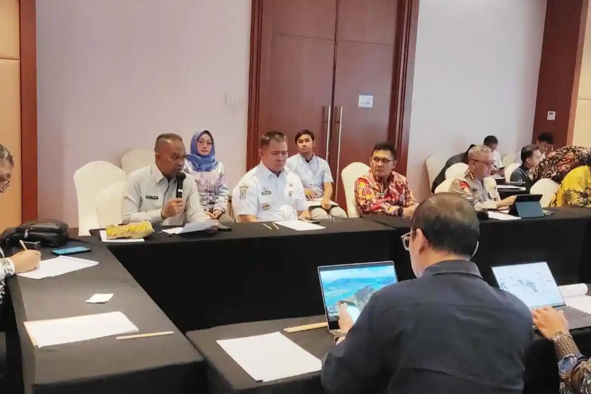 Pj Bupati Maybrat Hadiri Rakor Percepatan Pembangunan Telekomunikasi, Paparkan Kondisi Internet