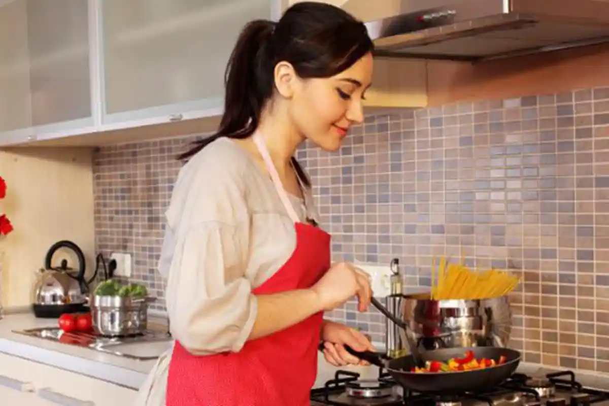 Tak Hanya Jago Masak, 5 Zodiak Ini juga Diklaim sebagai Istri Idaman, Gemini Suka Bereksperimen