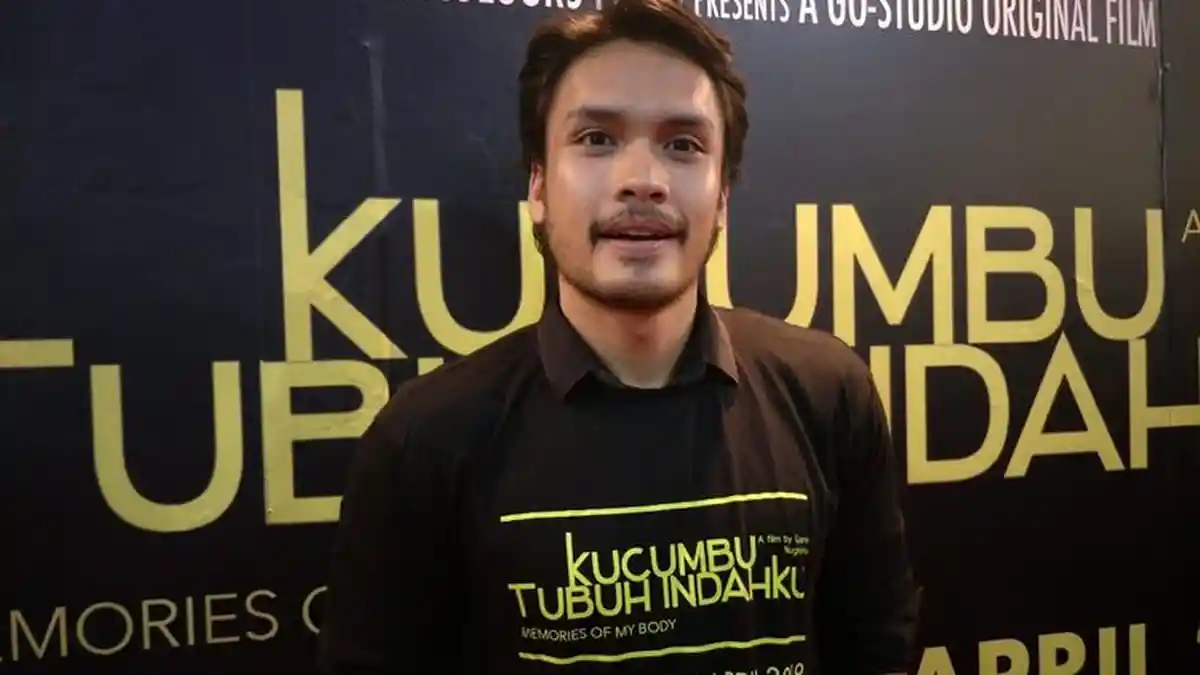 Randy Pangalila Dan Anggika Blosterli Berhasil Raih Penghargaan Pemeran Pembantu Terbaik Di FFB 2019