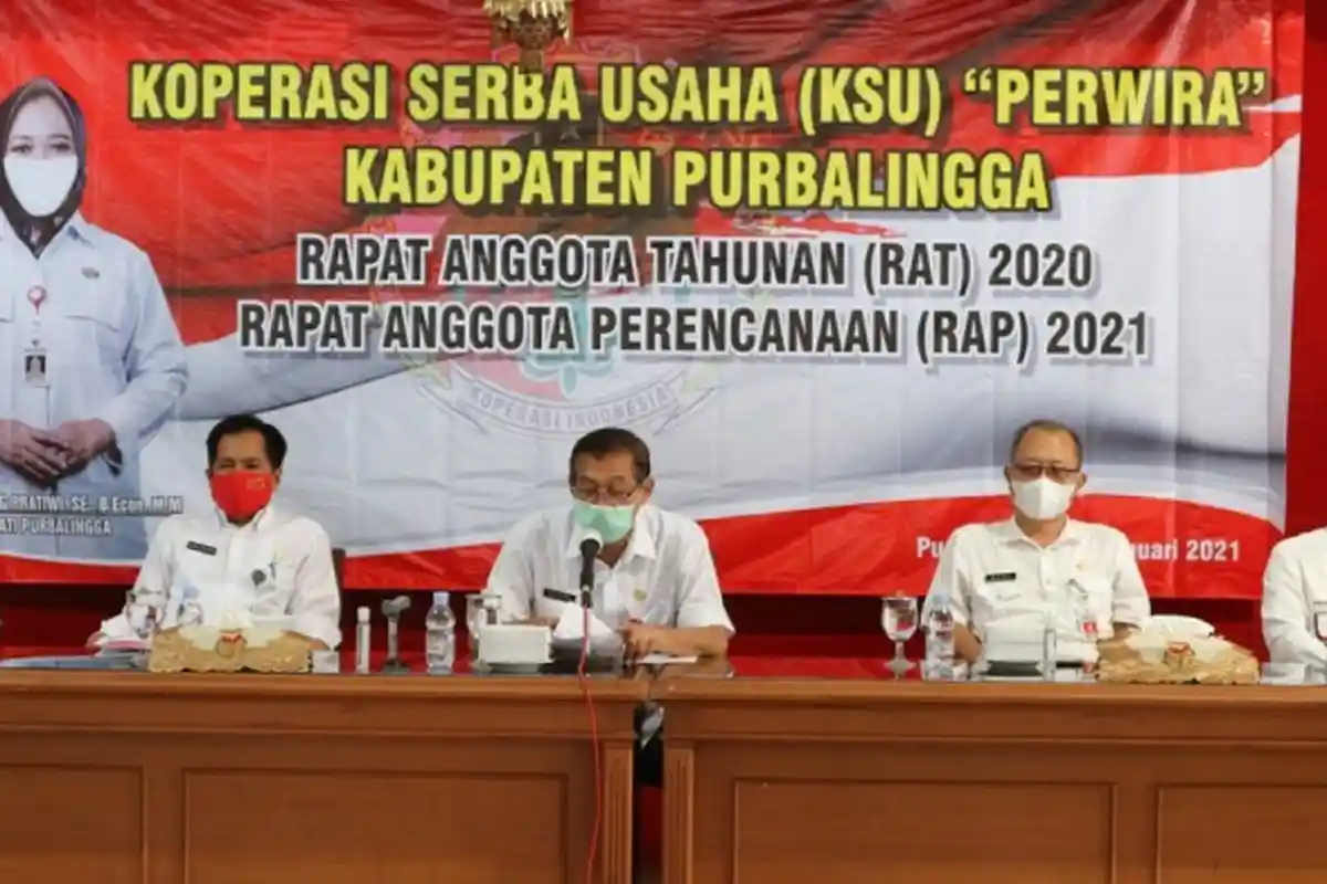 Tak Sekadar Membuka Usaha, KSU Perwira Purbalingga Beri Bansos bagi ASN yang Menjadi Anggota