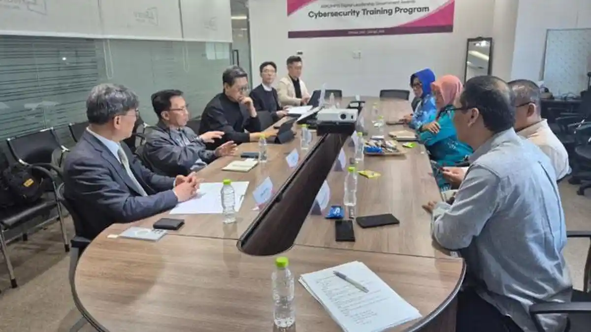 Sekda Sidoarjo Belajar Keamanan Siber di Korea Selatan