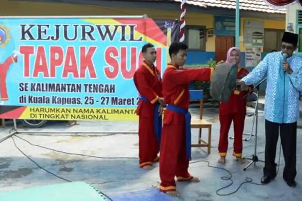 Seratus Jawara Silat Tapak Suci Se-Kalteng Adu Jurus di Kapuas