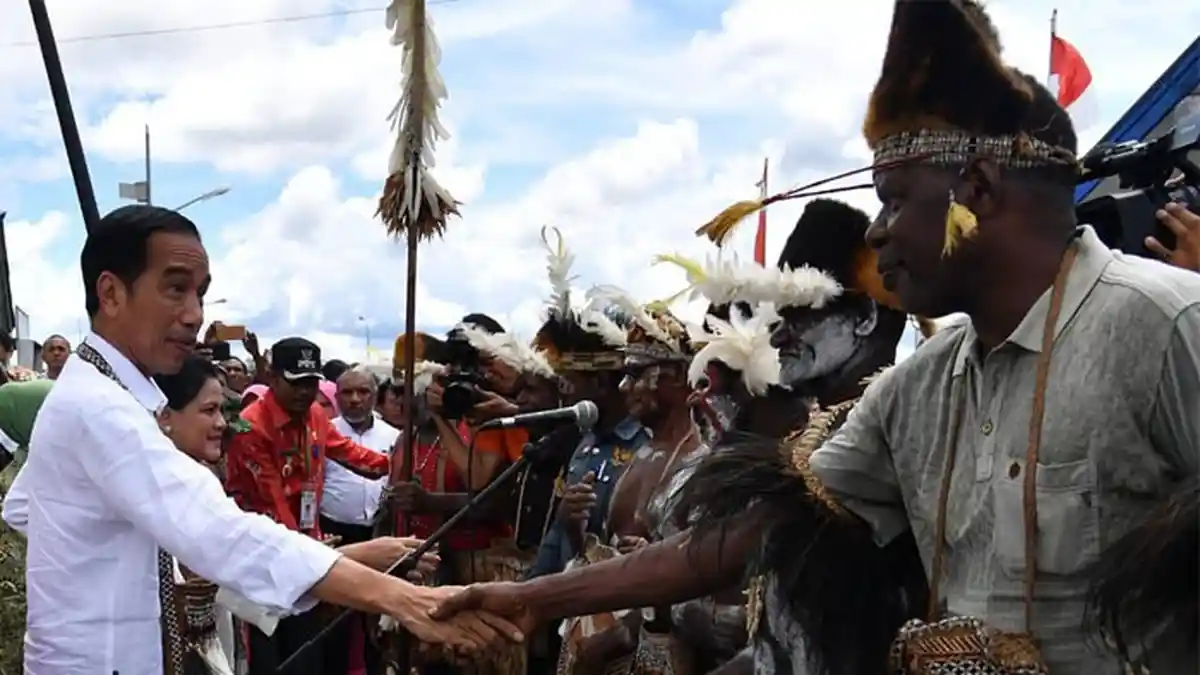 Jokowi Tanggapi Kisruh Terkait Papua: Memaafkan & Sabar Lebih Baik, Janjikan Hal Berikut