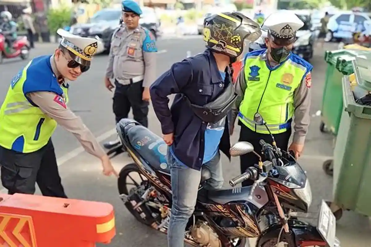 Gencarkan Razia Knalpot Brong, 81 Sepeda Motor Disita Satlantas Polrestro Tangerang Kota