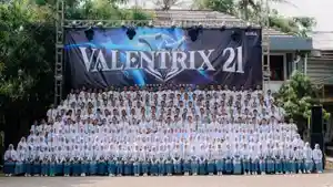 SMKN-2-Cilegon-Foto-Bersama-Lulus.jpg