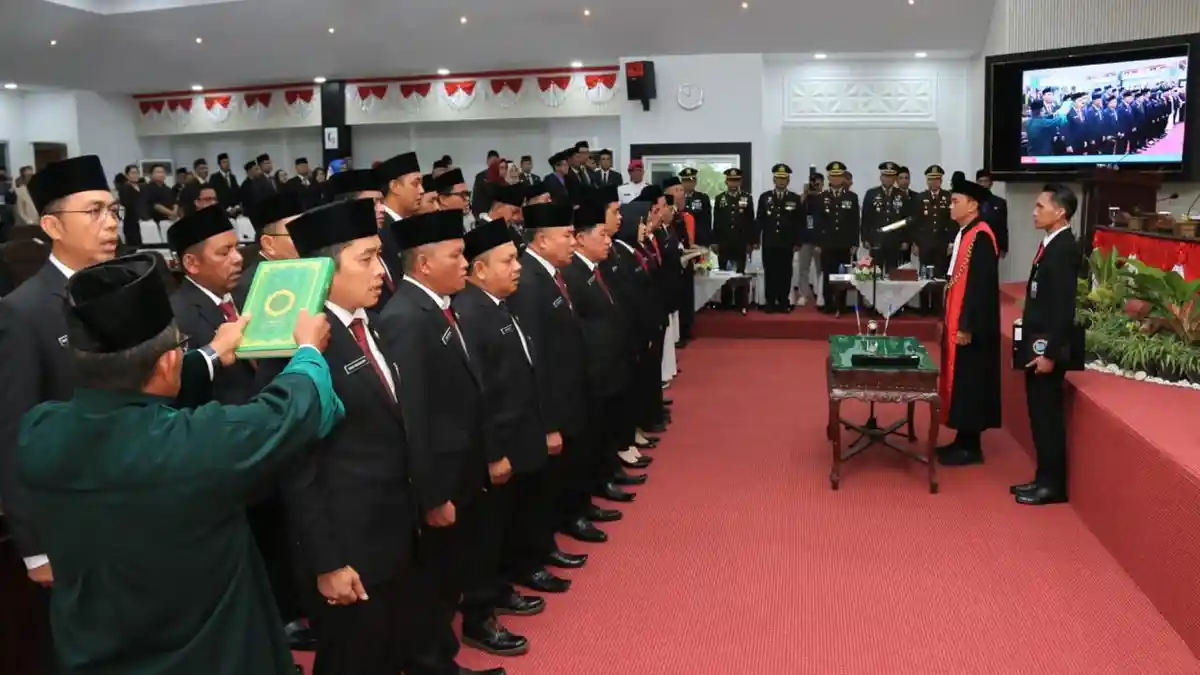 Resmi 25 Anggota DPRD Kabupaten Belitung Periode 2024-2029 Dilantik