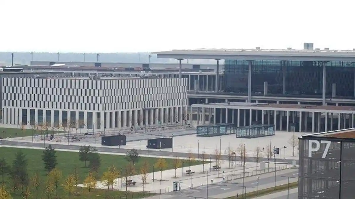 Bandara Baru Berlin Dibuka Setelah Lama Tertunda