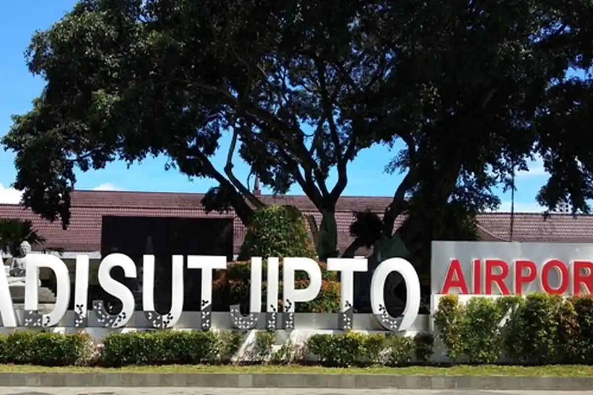 Merapi Kembali Erupsi, Bandara Adisutjipto Beroperasi Normal