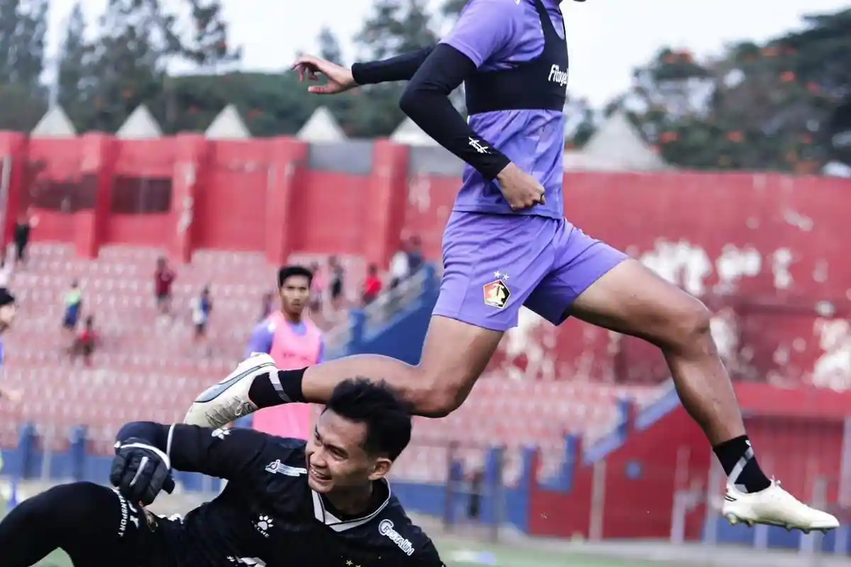 Prediksi dan Live Streaming Indosiar PSS vs Persik di Liga 1, Rospide Temukan Pengganti Rohit Chand