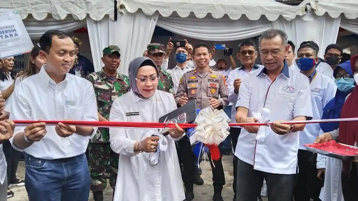 Peduli Kebersihan Lingkungan, Nusantara Infrastructure Hadirkan Kampung Bersih di Kawasan Tol