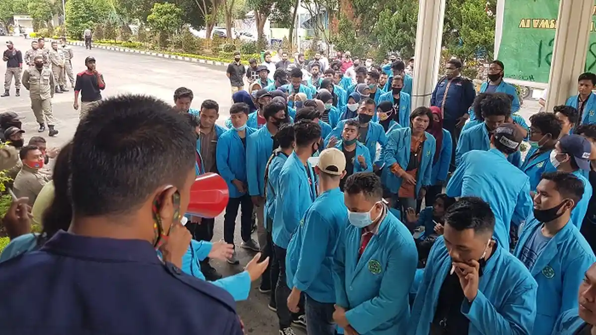 Puluhan Mahasiswa yang Bermalam di DPRK Langsa Masih Bertahan, akan Video Call dengan Anggota DPR RI