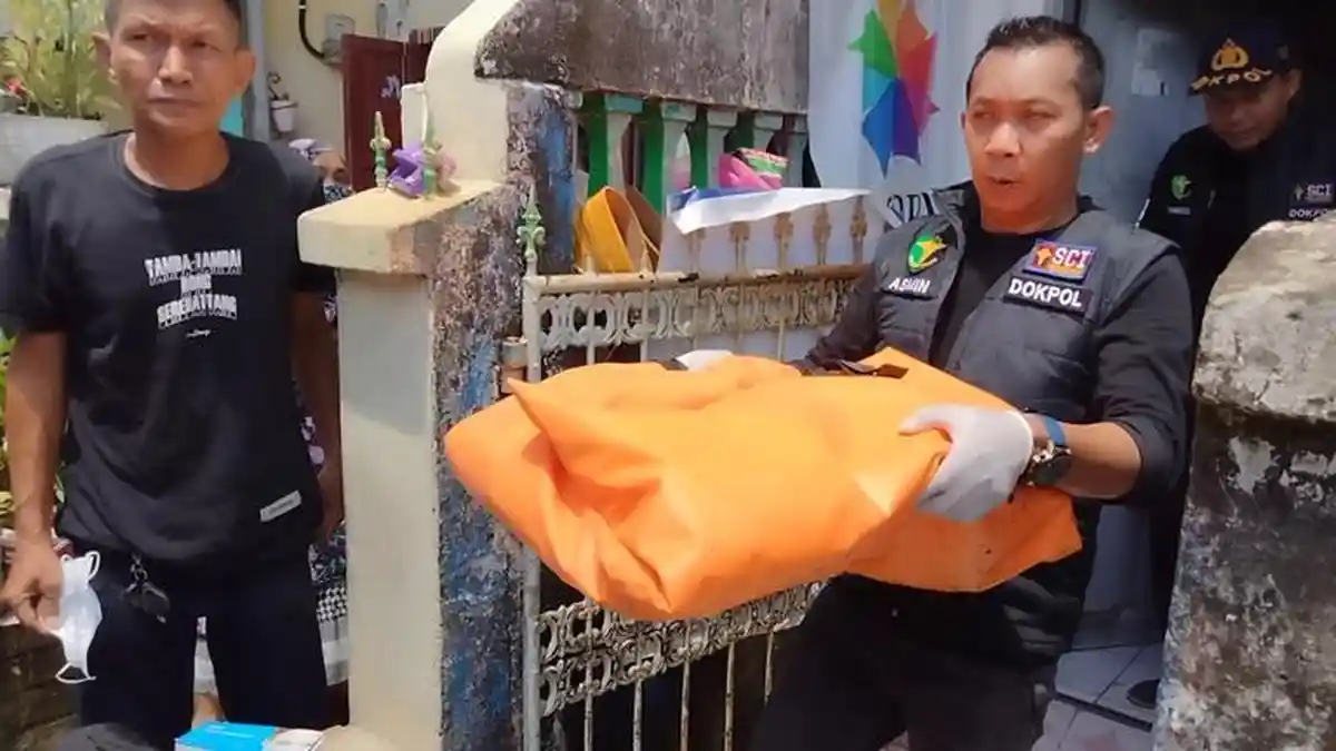 6 Tahun Mayat Warga Makassar Dicor Dalam Rumahnya, Terungkap Setelah Sang Anak Dianiaya Ayahnya