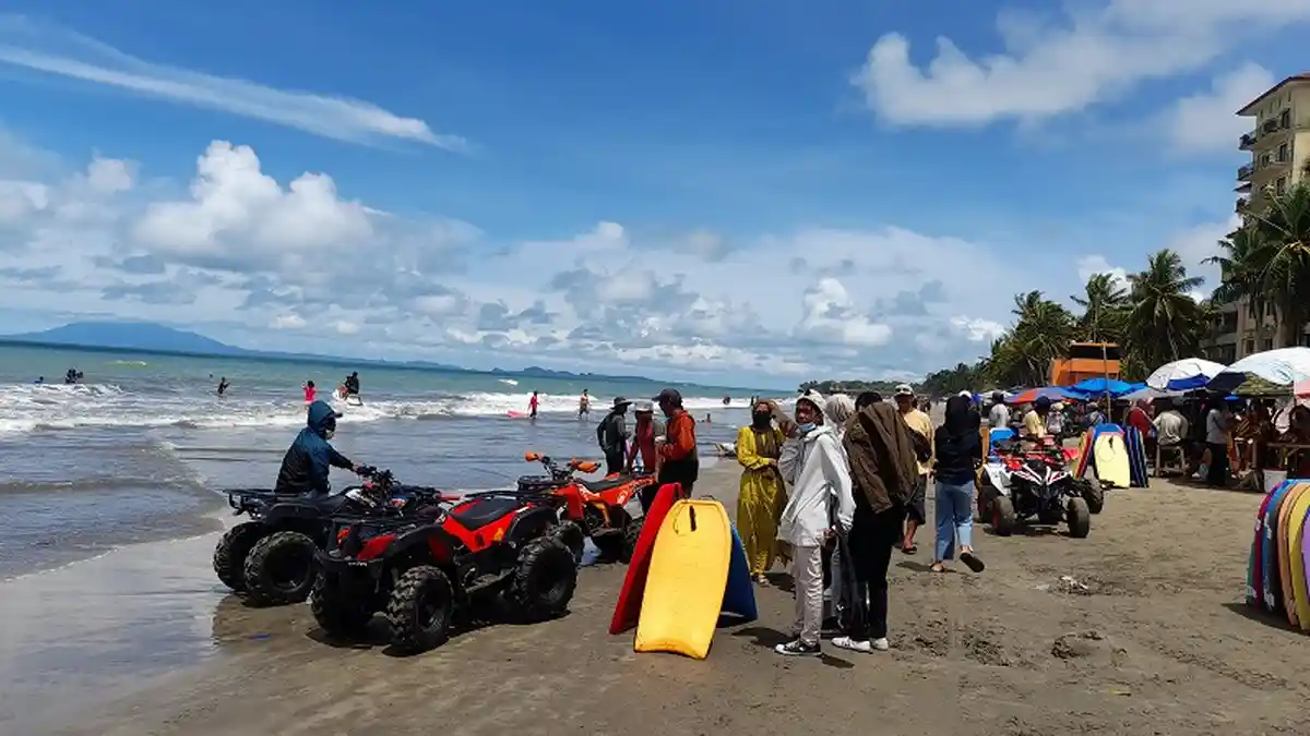 Wisata Banten: Serunya Bermain di Pantai Marbella, Pantai Pasir Putih Terluas di Anyer