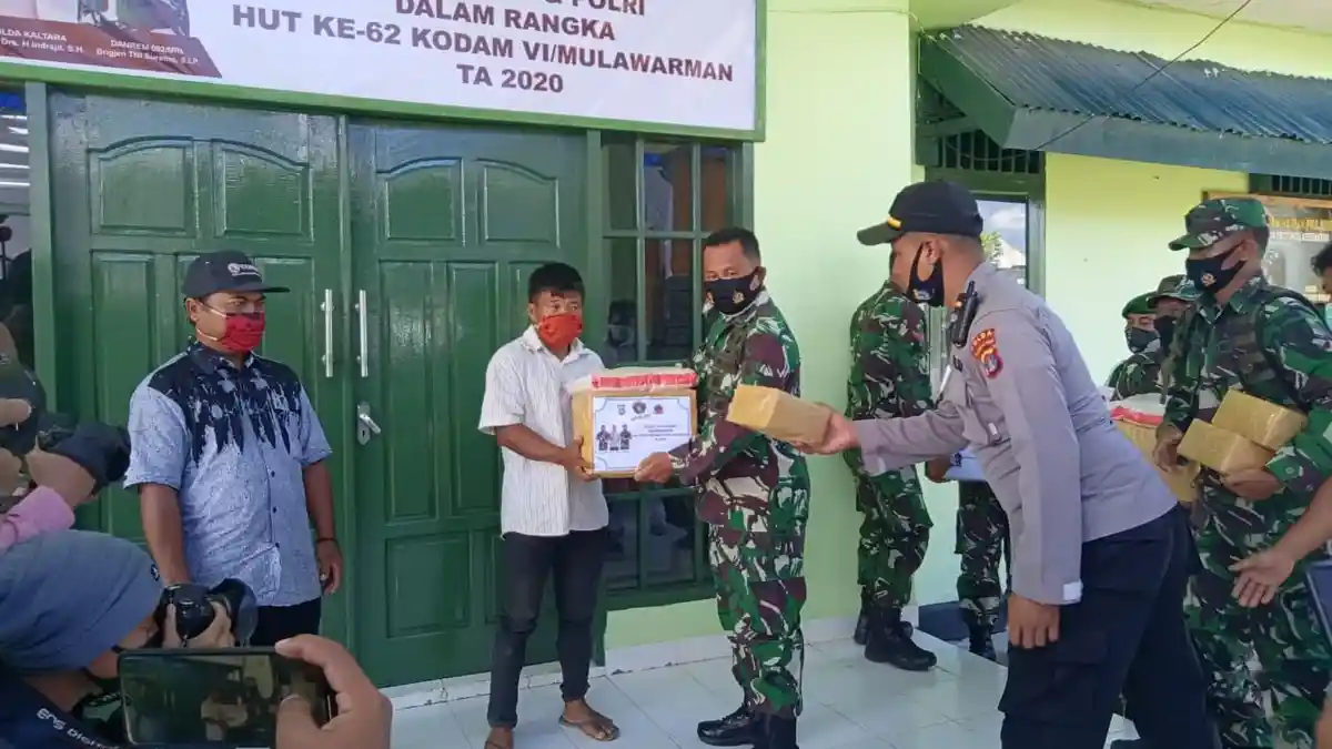 HUT ke-62 Kodam VI Mulawarman, Danrem 092 Maharajalila dan Kapolda Kaltara Serahkan Sembako