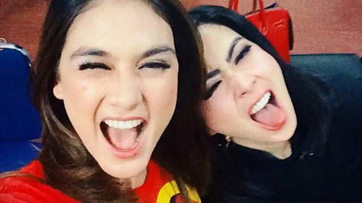 Gegara Pakaian, Syahrini dan Luna Maya Jadi Sorotan, Baju Istri dan Mantan Reino Barack Itu Mirip?