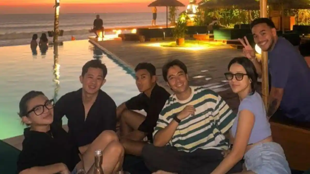 Anya Geraldine Langsung Liburan ke Bali Bareng Sahabat Usai Rampung Syuting Series