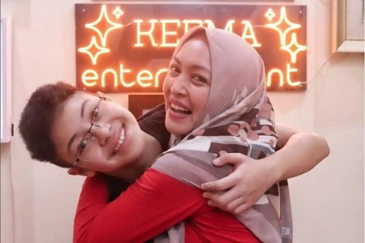 Reaksi Angelina Sondakh Saat Keanu Minta Liburan ke Paris, 'Ya Allah Kok Begini'