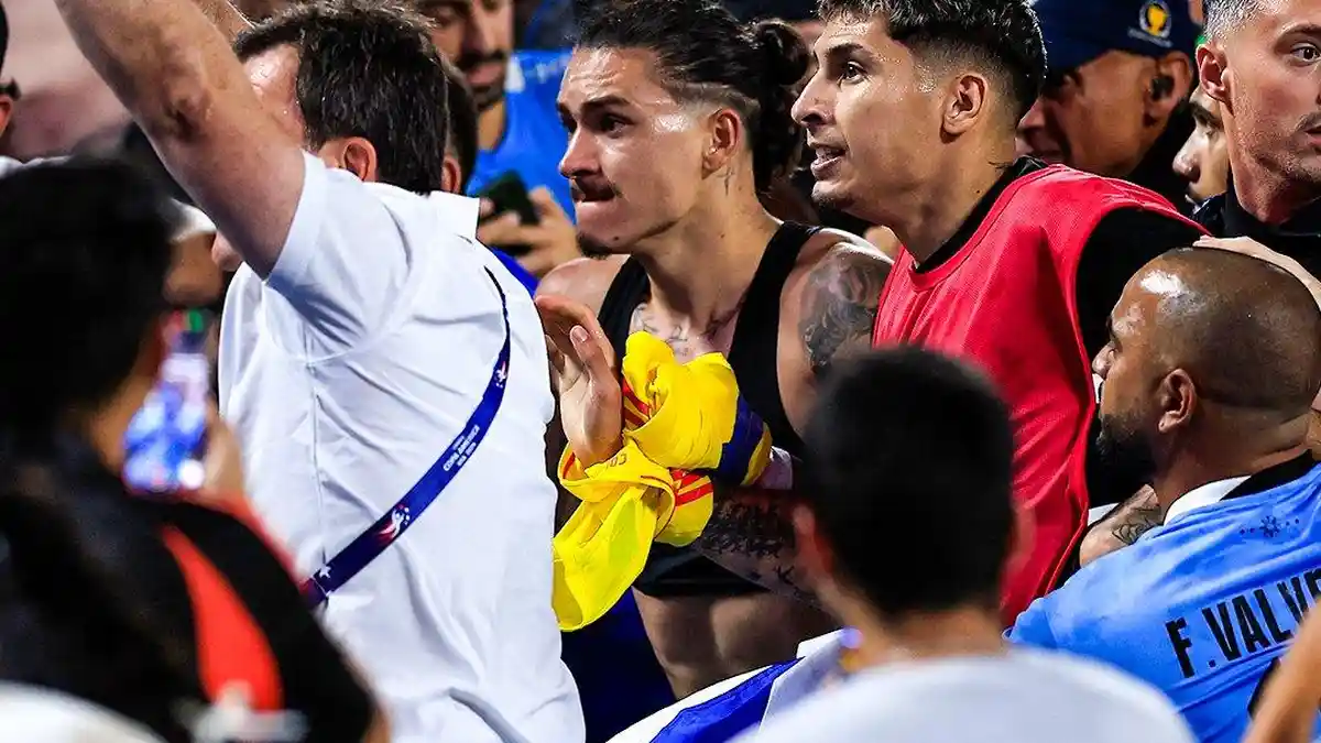 Darwin Nunez Terlibat Adu Jotos dengan Fans Kolombia Usai Uruguay Kalah di Copa America 2024