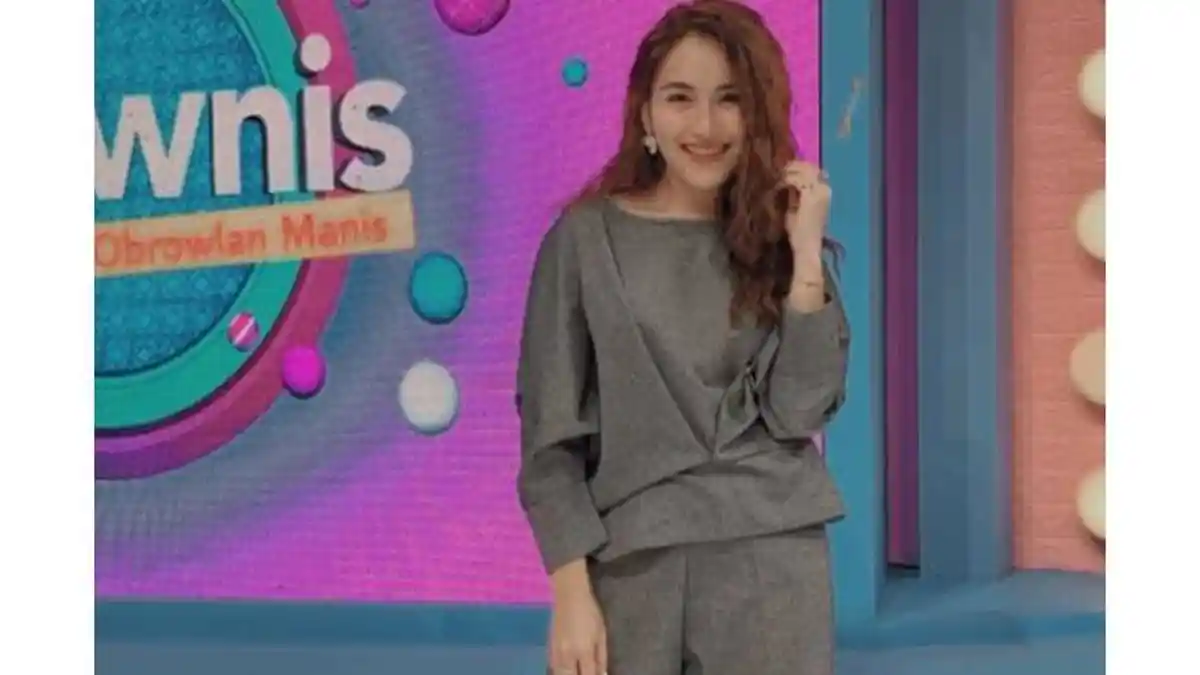 Tak Terima Dirumorkan Putus, Ayu Ting Ting Umbar Foto Mesra dengan Adit, Sang Adik Ikut Berkomentar