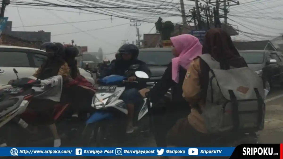 Melihat Penyebab Macet di Simpang Lorong Alir, Persimpangan Jalan Tanjung Burung-Jln PDAM Palembang