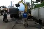 Menjaga Kebersihan Pasar Panorama Lembang
