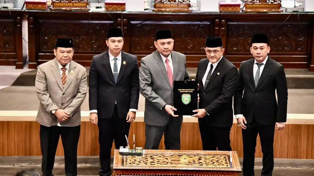 DPRD Sumsel Resmi Tandatangani Berita Acara Penetapan HDCU Sebagai Cagub dan Wagub Sumsel Terpilih