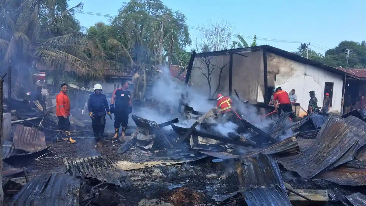 Empat Rumah Warga Lamgapang Aceh Besar Terbakar, 13 Jiwa Kehilangan Tempat Tinggal