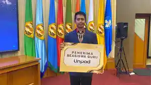 Guru-asal-Kabupaten-Pangandaran-Ihwan.jpg