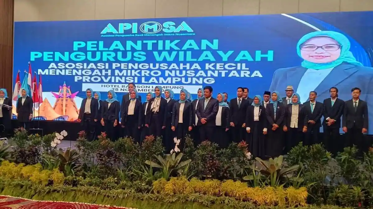 Dokter Uswatun Hasanah Nahkodai Apimsa Lampung, Asosiasi Pengusaha Kecil Mikro - Pelantikan-pengurus-APIMSA-LAMPUNG-dok-2.jpg