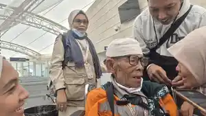20260504-Senyuman-Jamaah-Haji-Tertua-Marjiyono-Setiba-di-Madinah.jpg