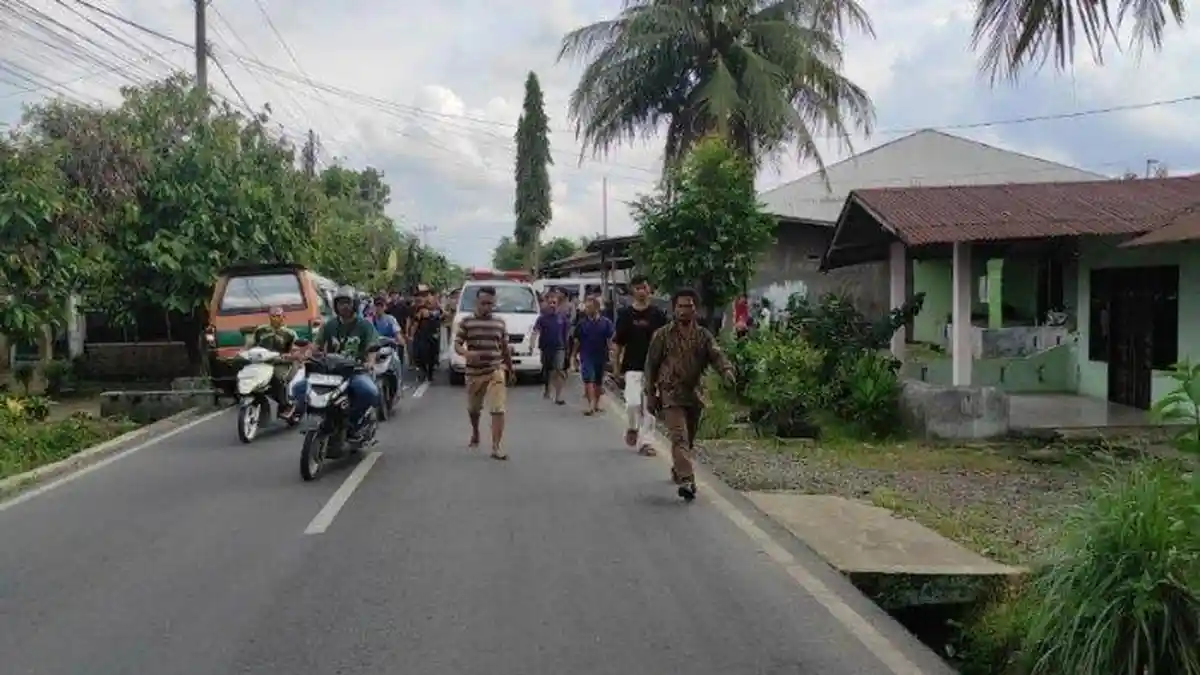 Tragedi Prajurit TNI Armed Serang Desa Selamat, Lampu Jalan Dimatikan Dobrak Pintu Rumah