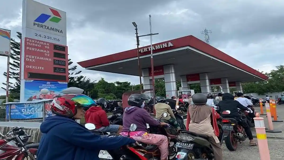Video: Stok BBM Aman: Tidak Perlu Panic Buying - Bangkapos.com