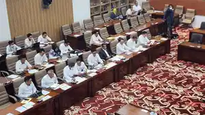 rapat-kerja-komisi-vi-dpr-ri-bersama-menteri-investasikepala-bkpm-bahlil-lahadalia.jpg